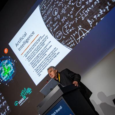 DGKN-Ehrenmitglied Prof. Ulrich Brandl  auf dem Kongress für Klinische Neurowissenschaften 2025